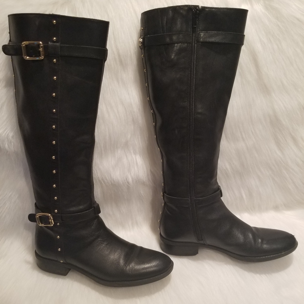 Beautiful Vince Camuto Black Leather Boots w gold